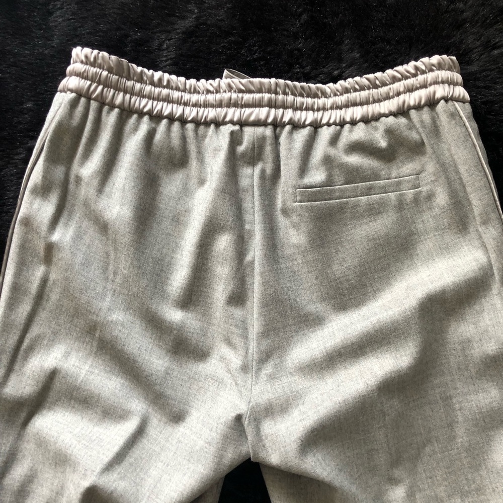 Light grey pants - Picture 4 of 5